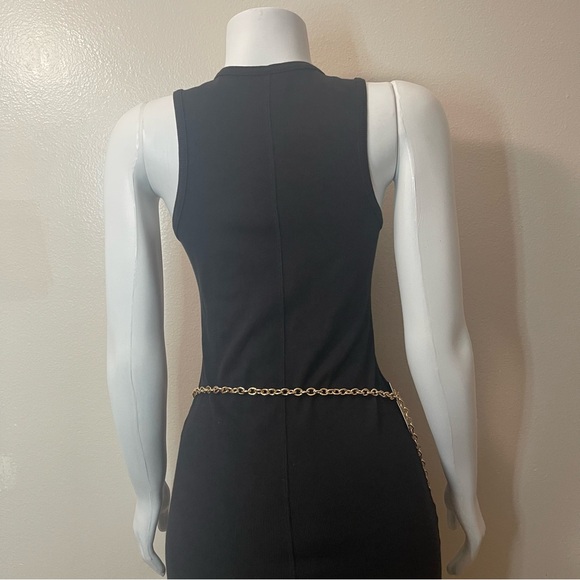 Gold tone metallic hearts statement chain belt - Picture 6 of 10